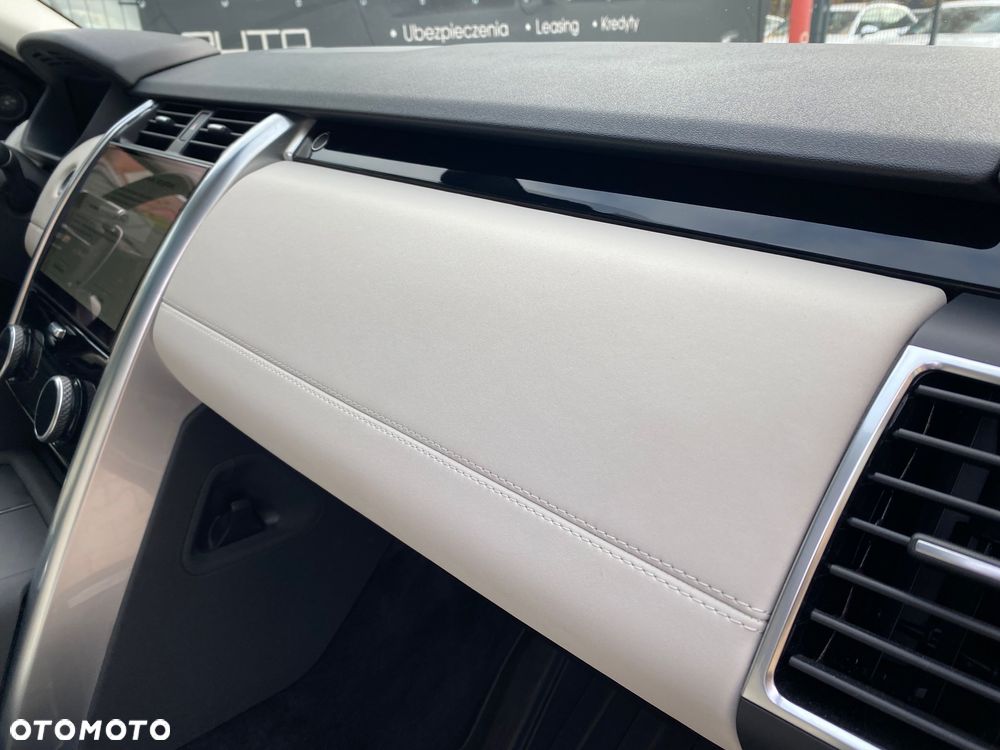 Land Rover Discovery V 2.0 P300 - 21