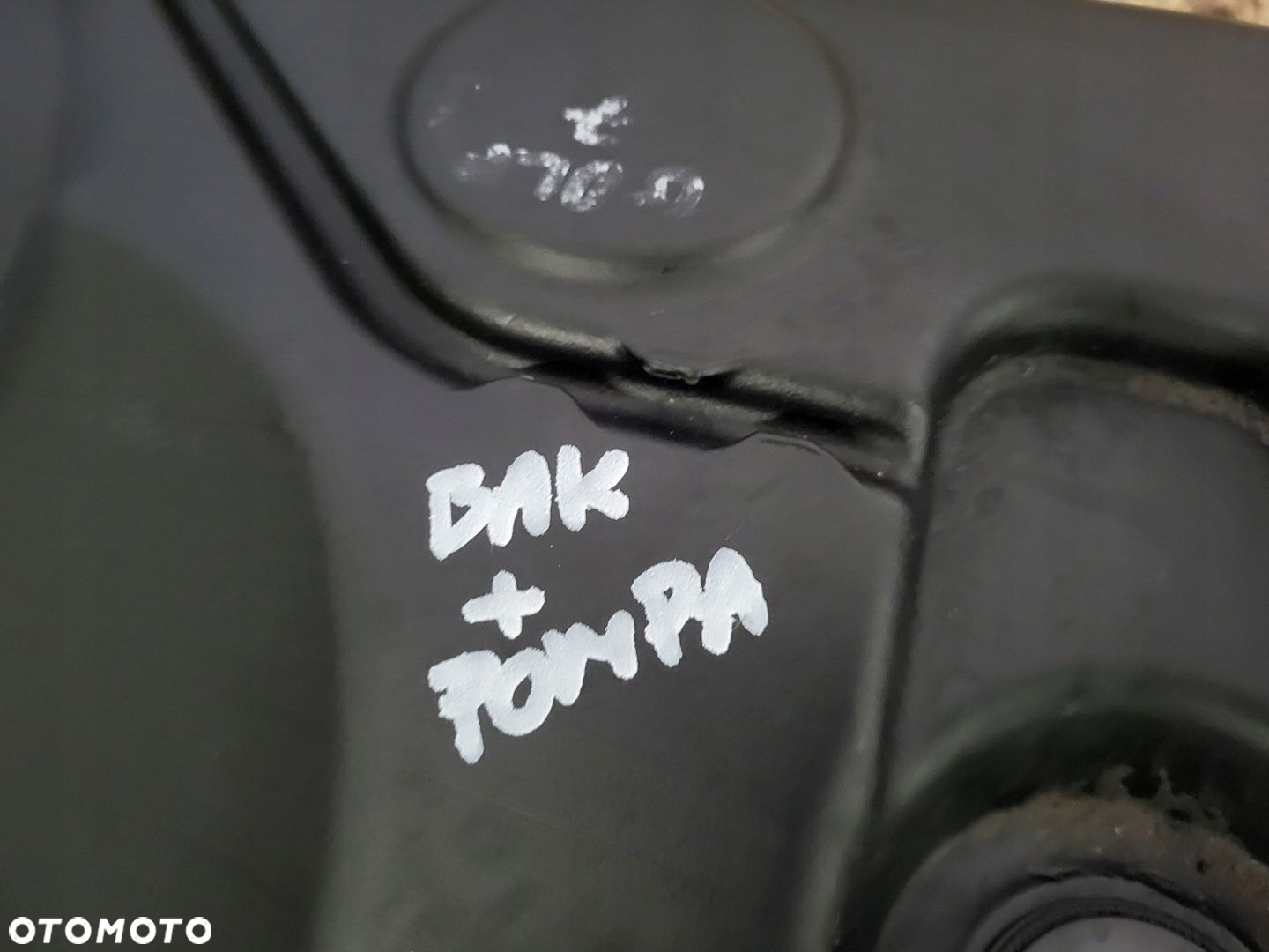 VW GOLF VII 1.6 TDI ZBIORNIK PALIWA Z POMPĄ BAK POMPA PALIWA KOMPLET - 12