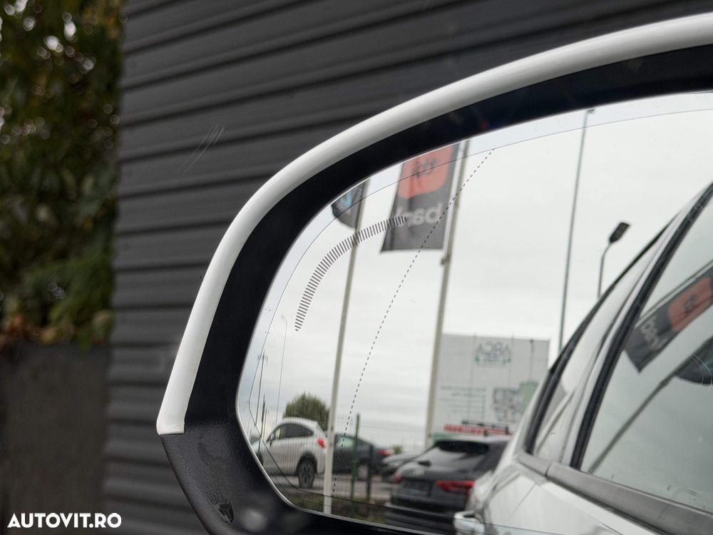 Volvo XC 40 B3 B DKG Core - 25