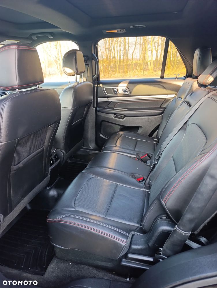Ford Explorer - 9