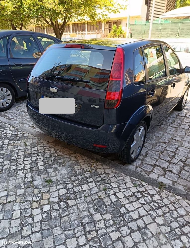 Ford Fiesta 1.4 TDCI Ambiente - 2