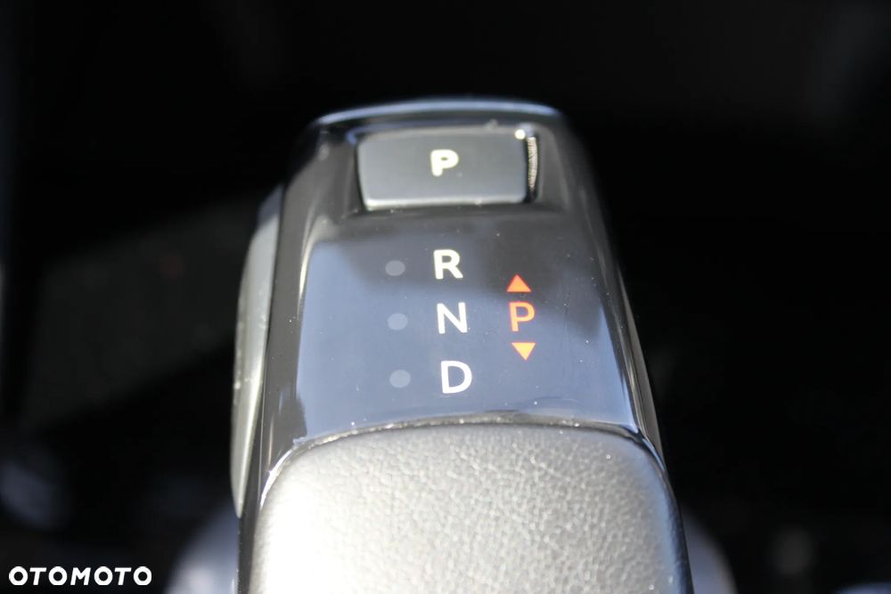 Peugeot 5008 PureTech 180 EAT8 Stop & Start GT - 27