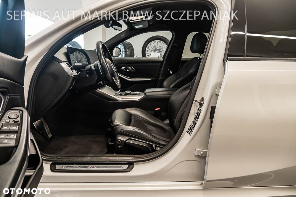 BMW Seria 3 320d xDrive mHEV M Sport sport - 19