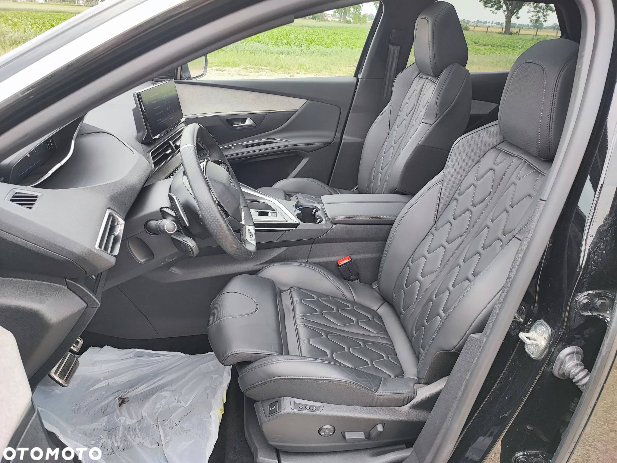 Peugeot 3008 1.2 PureTech mHEV GT S&S e-DCS6 - 12