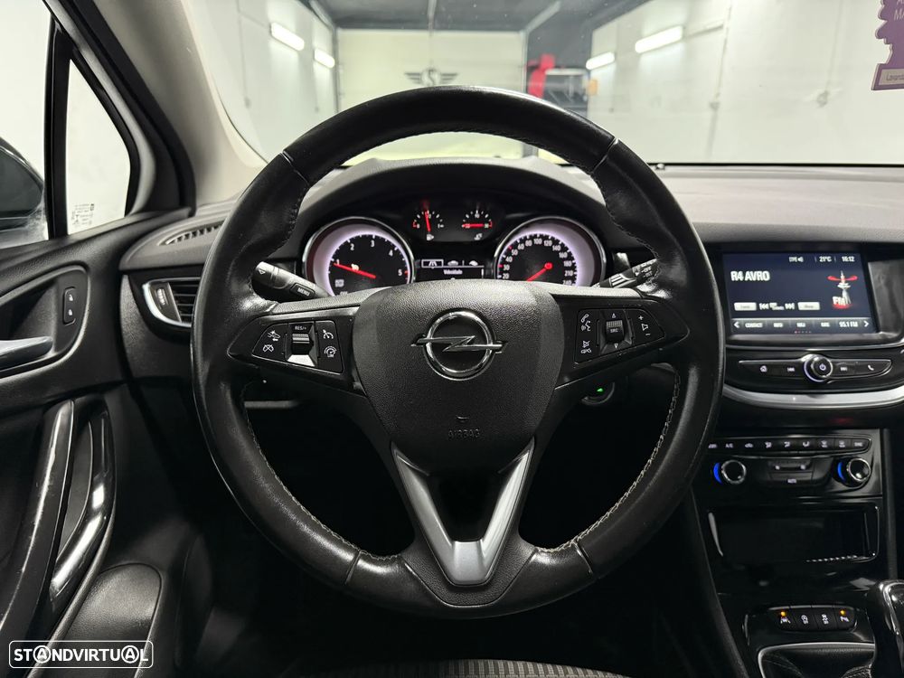 Opel Astra 1.5 D S&S Elegance - 24