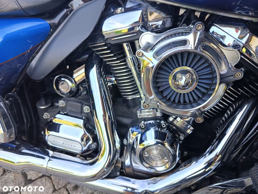 Harley-Davidson Touring Ultra Limited - 8