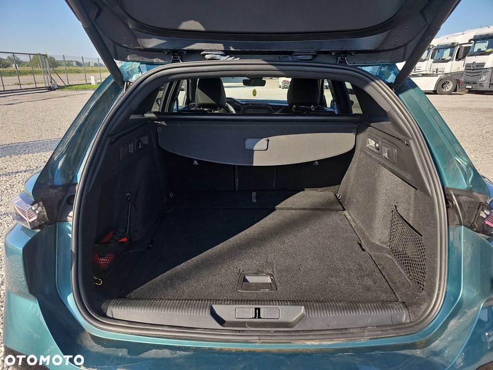 Peugeot 308 1.5 BlueHDi GT S&S EAT8 - 19
