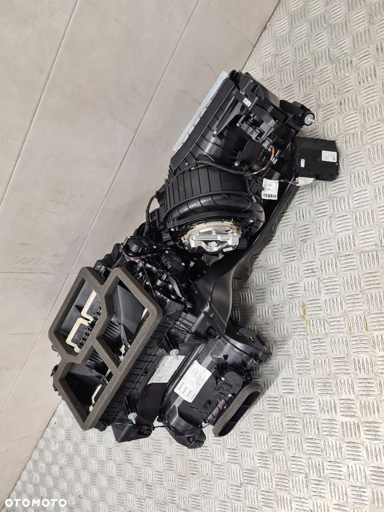 BMW X3 G01 NAGRZEWNICA 6993756 5A36B30 - 9