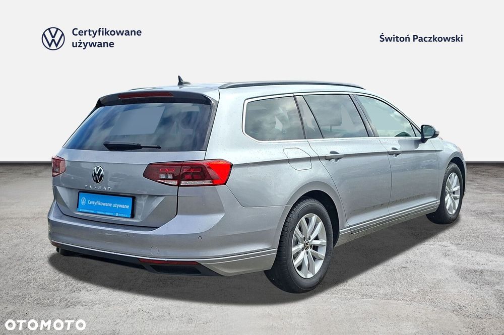 Volkswagen Passat - 5