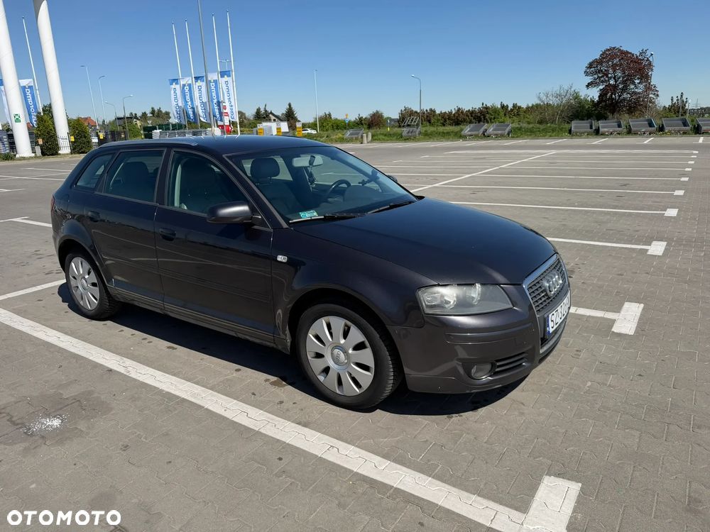 Audi A3 Sportback 2.0 TDI Ambiente - 3