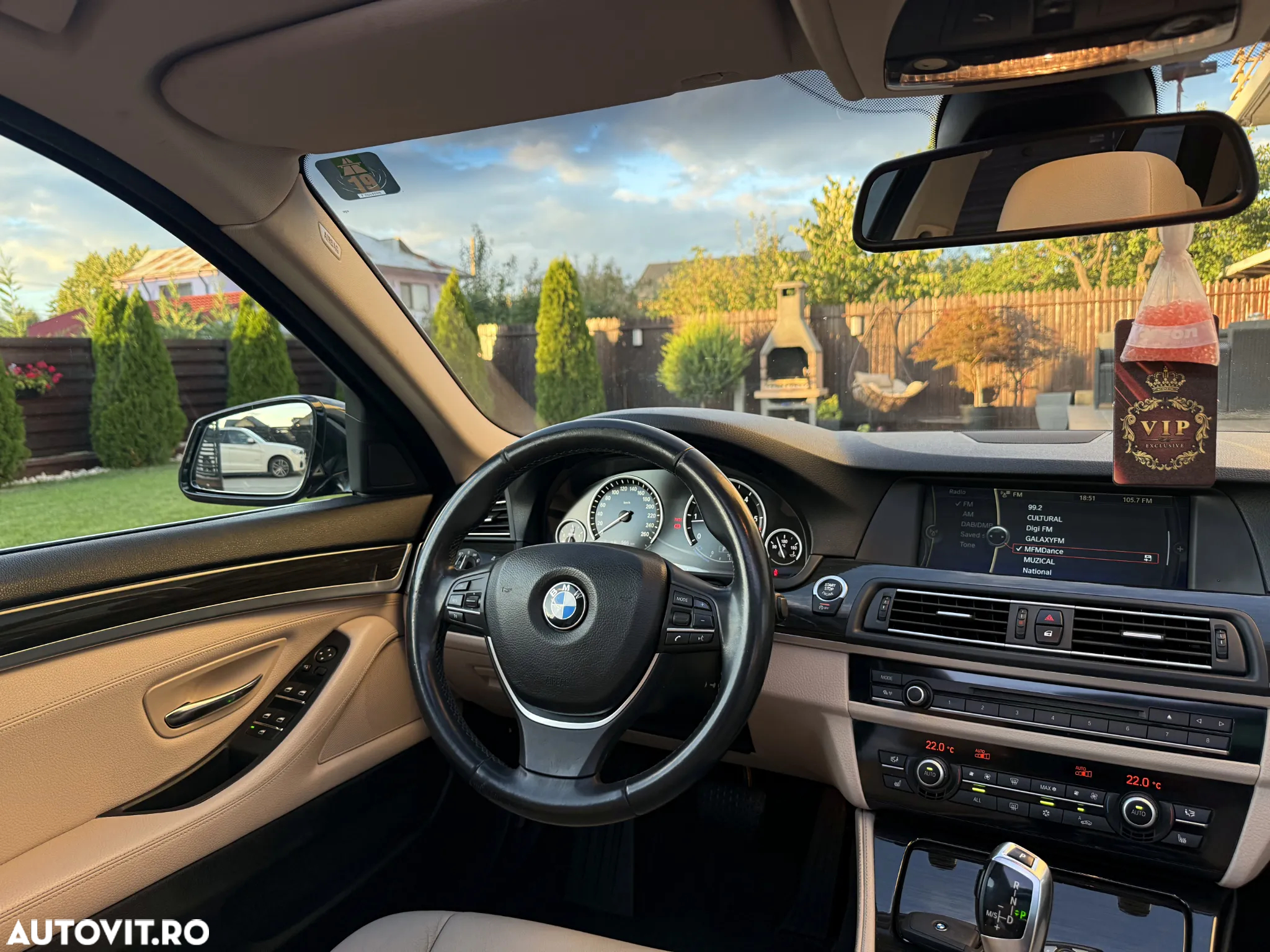 BMW Seria 5 525d Touring Aut. Luxury Line - 15