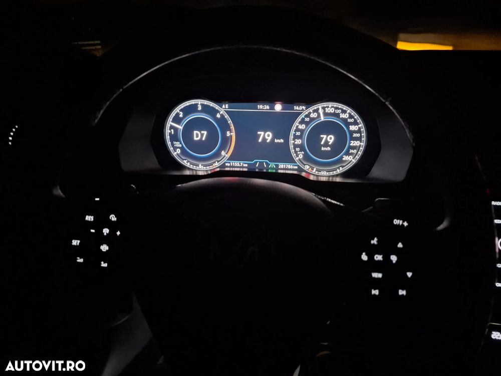 Volkswagen Passat Variant 1.6 TDI (BlueMotion Technology) DSG Comfortline - 9