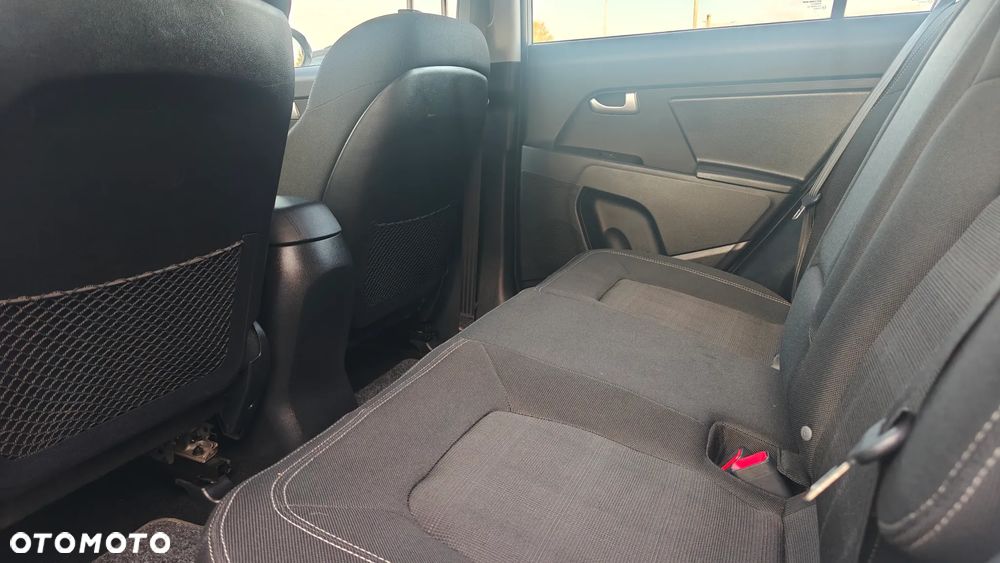 Kia Sportage 1.6 GDI 2WD Attract - 31