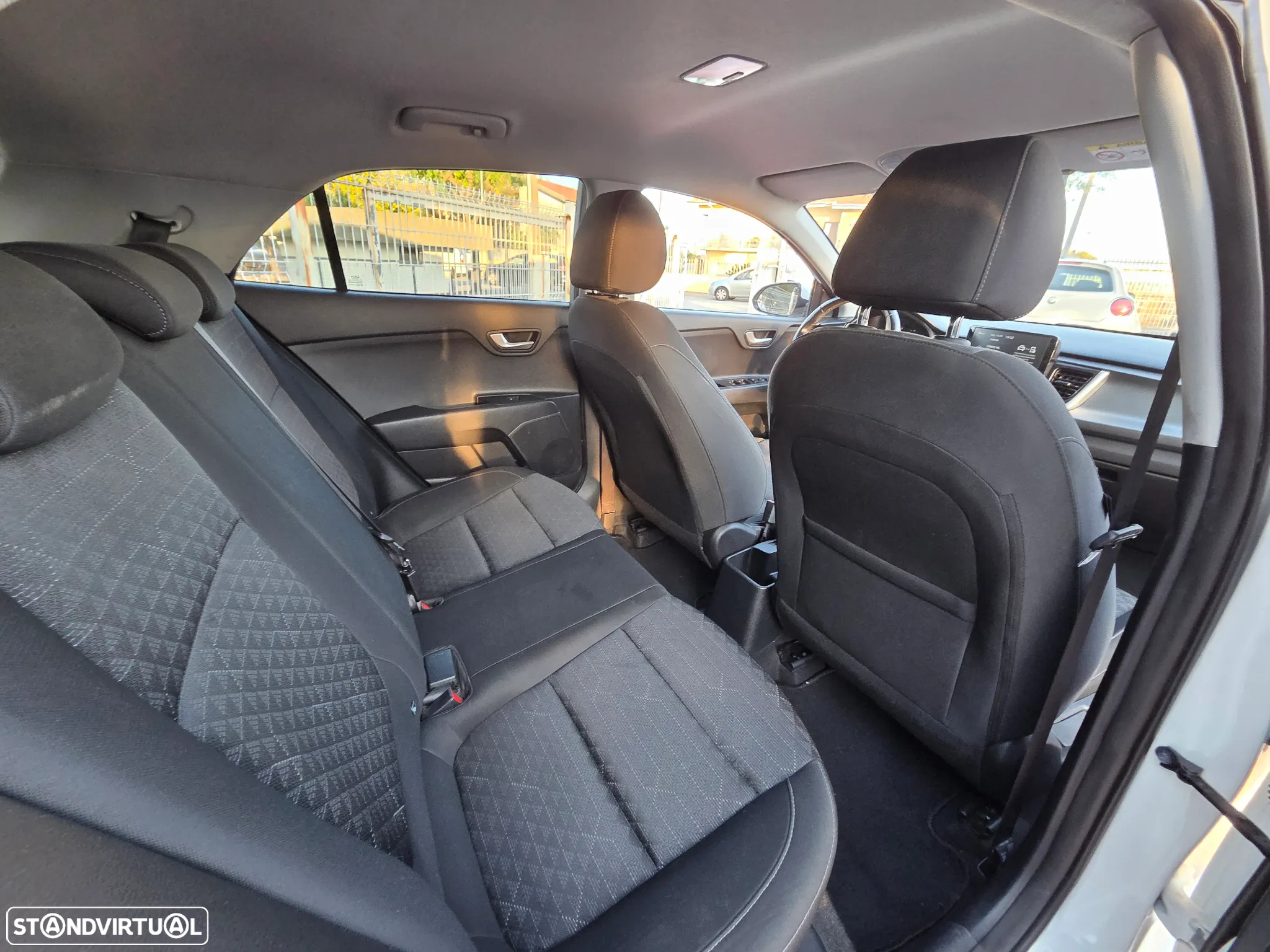 Kia Rio 1.2 CVVT Dynamic - 15