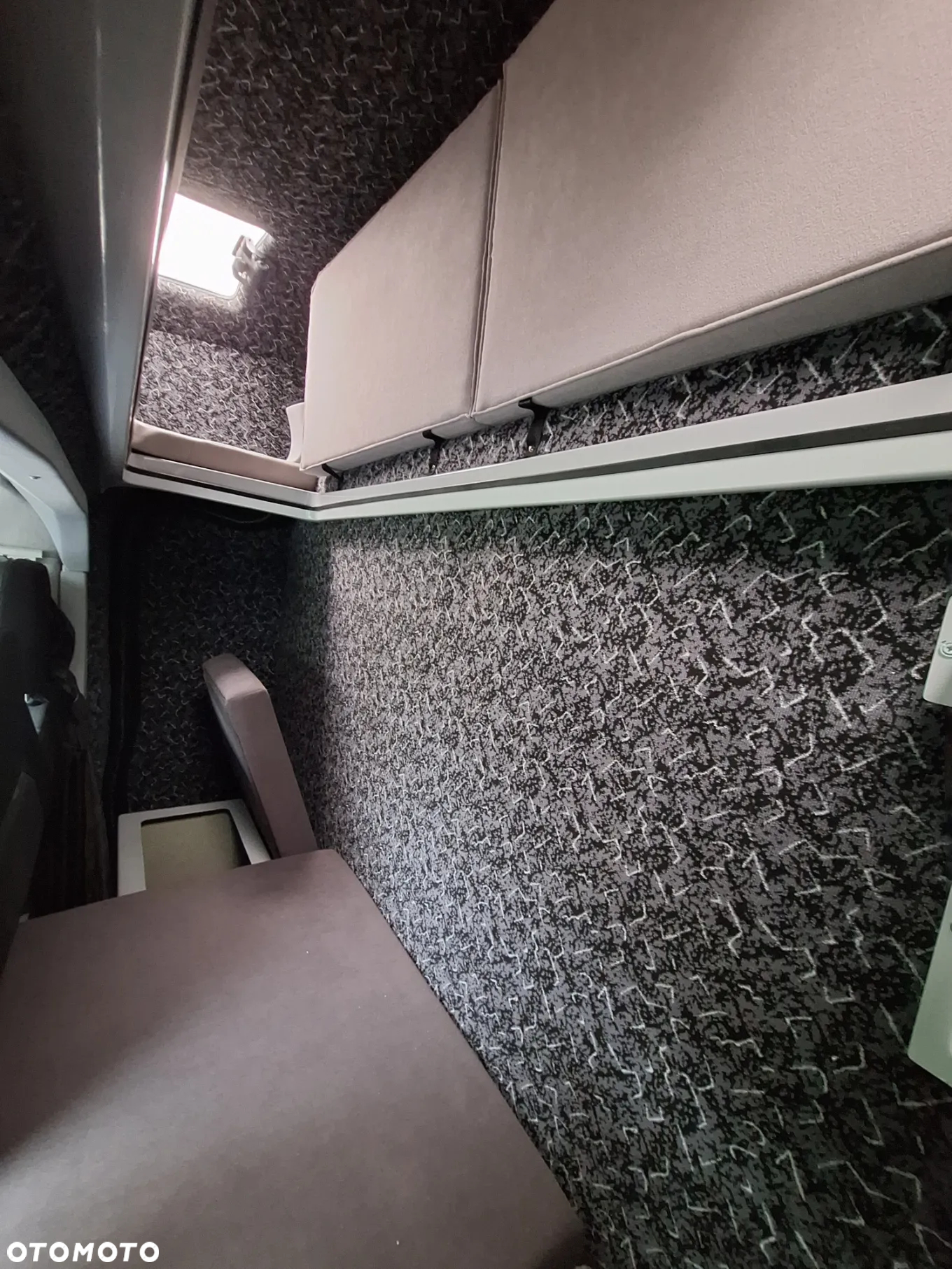 Iveco DAILY C18 - 12