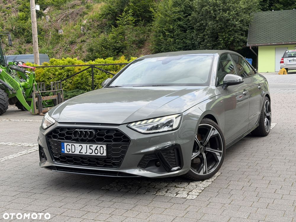 Audi A4 Limousine - 1