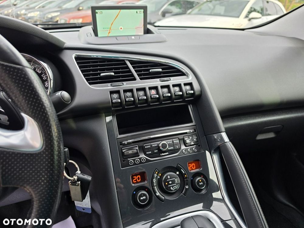 Peugeot 3008 Hybrid4 - 40