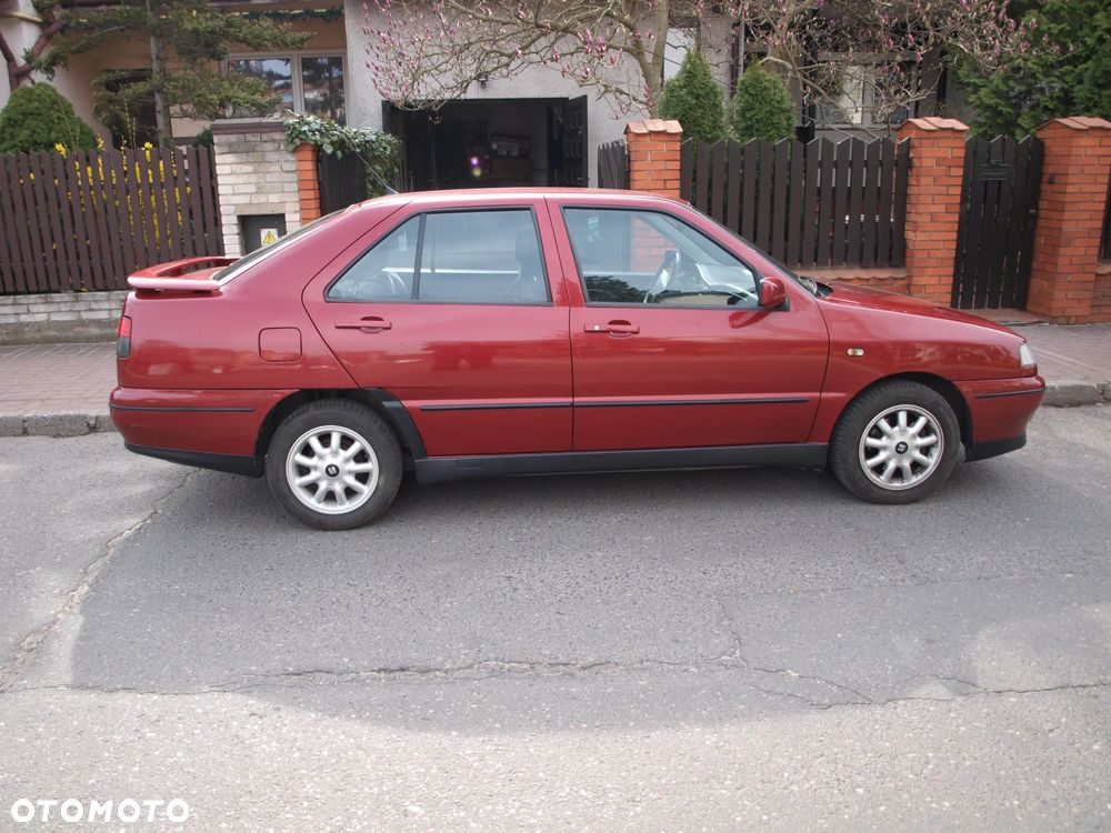 Seat Toledo 1.6 Stella - 18