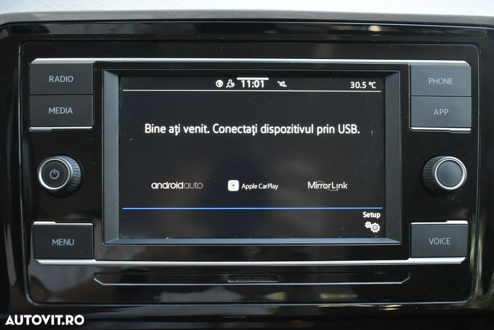 Volkswagen Passat - 12