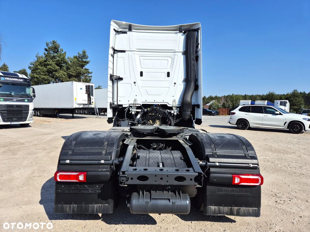 Mercedes-Benz Actros - 6