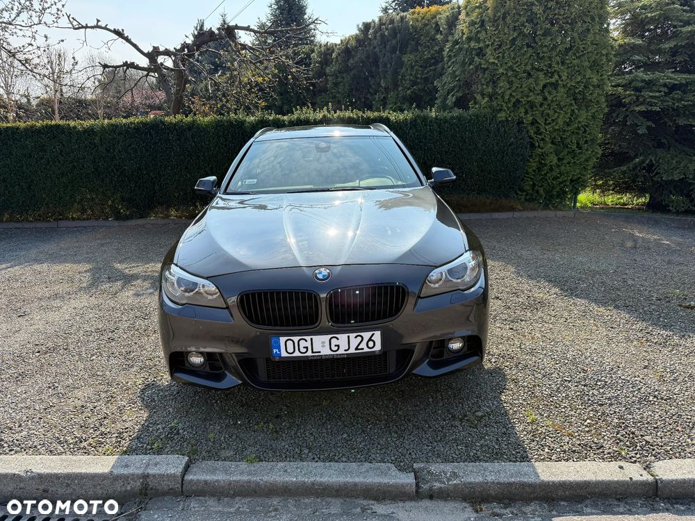 BMW Seria 5 525d xDrive - 2