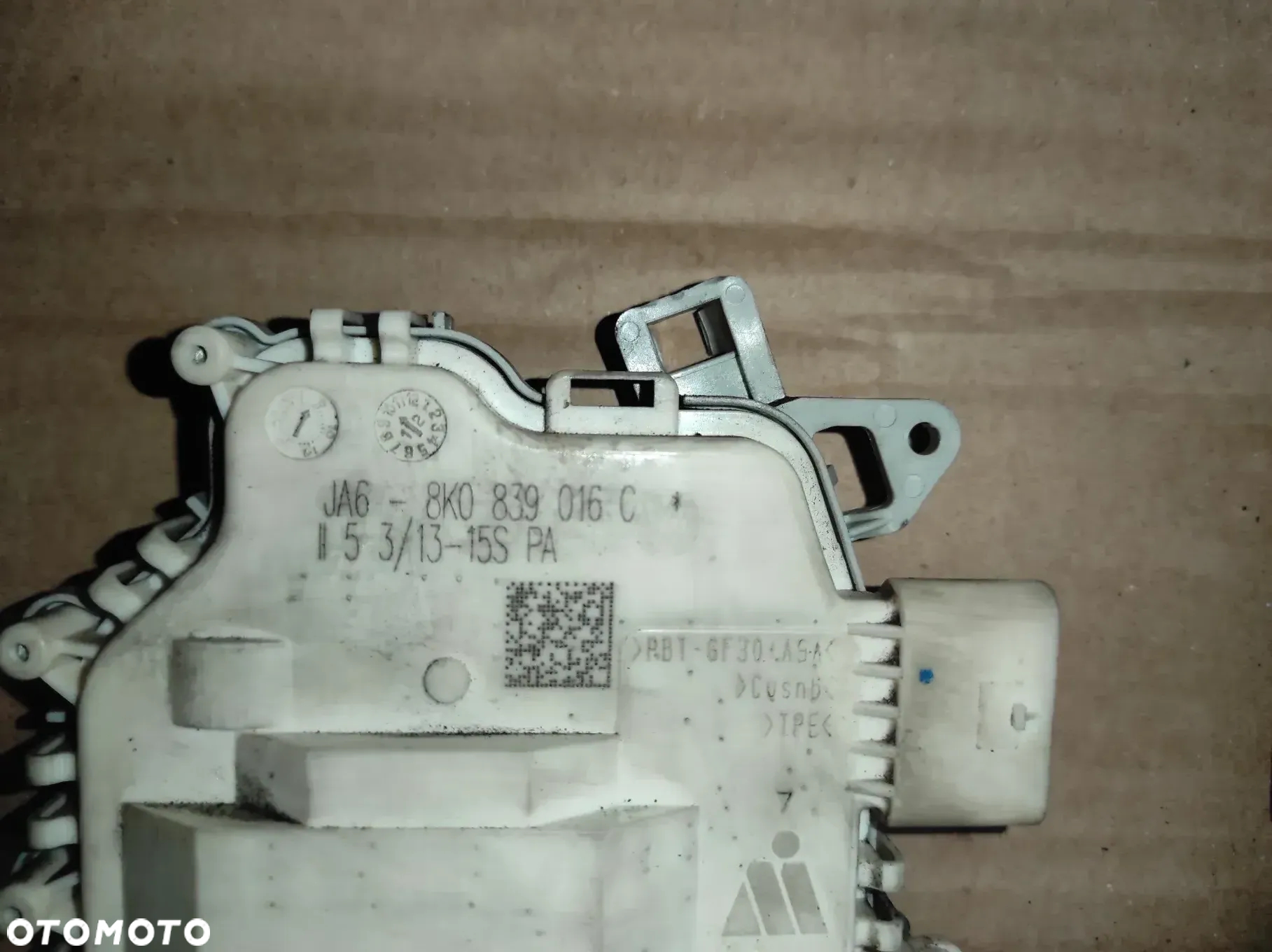 ZAMEK DRZWI PRAWY LEWY TYLNY TYŁ AUDI A4 B8 LIFT 10-15R - 2