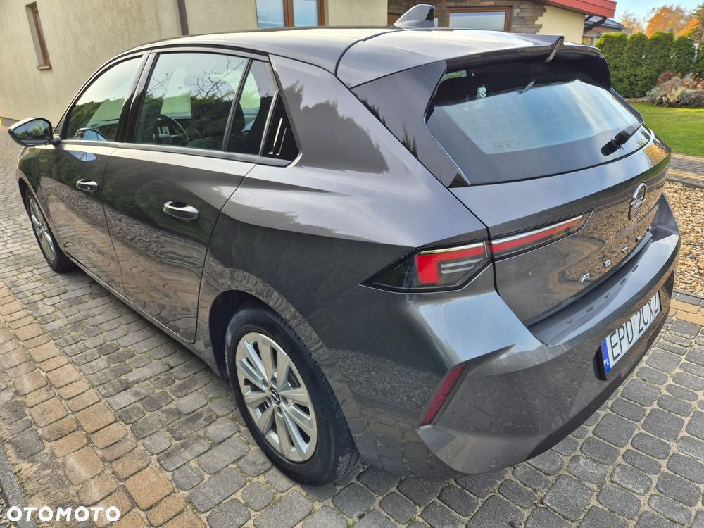Opel Astra V 1.2 T Elegance S&S - 4