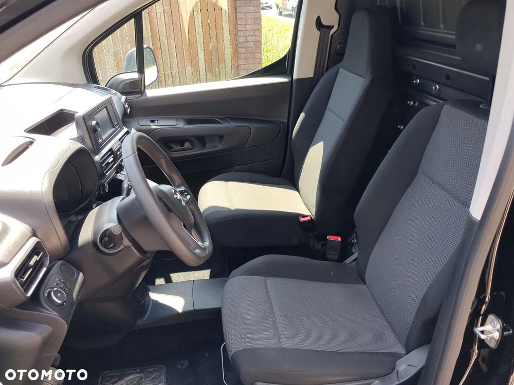 Opel Combo - 17