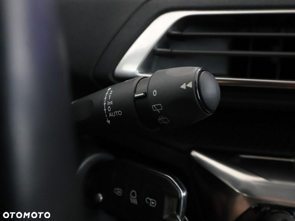 Peugeot 3008 1.2 PureTech Active S&S - 34