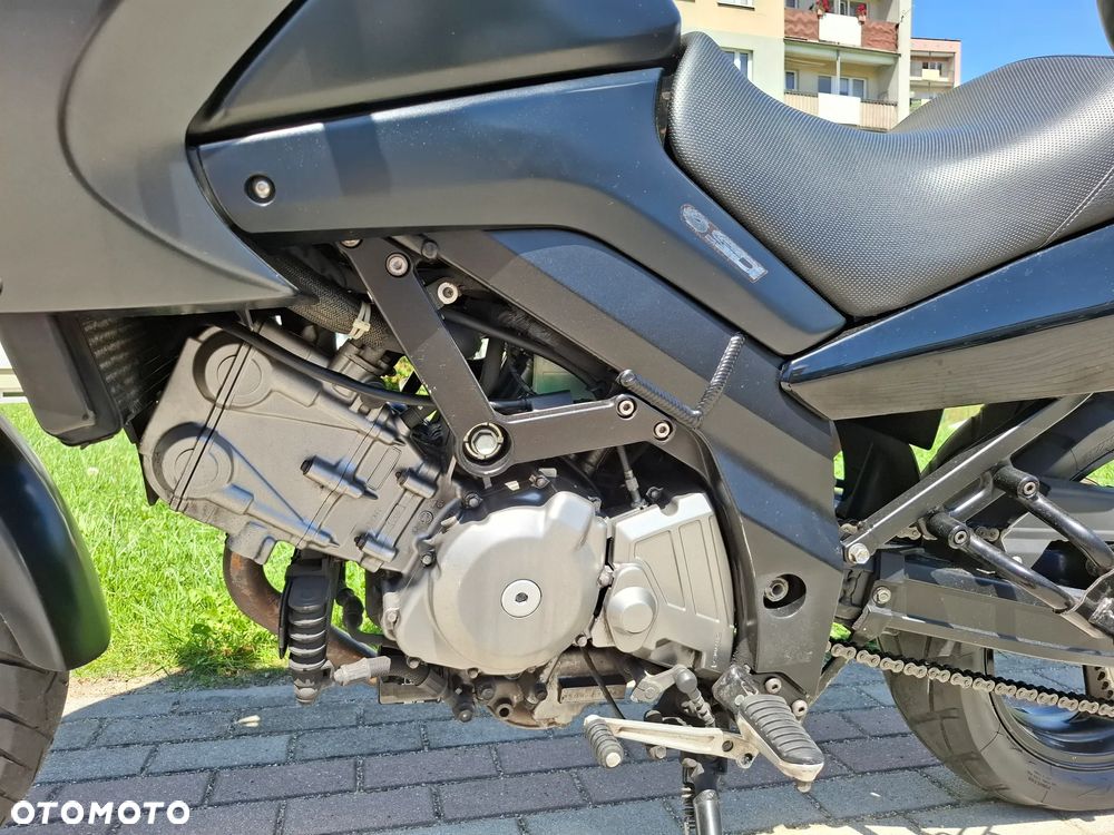 Suzuki DL - 12