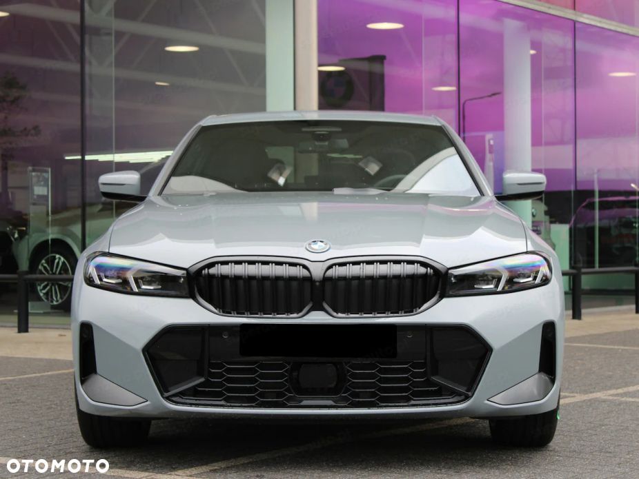 BMW Seria 3 330i xDrive M Sport sport - 6