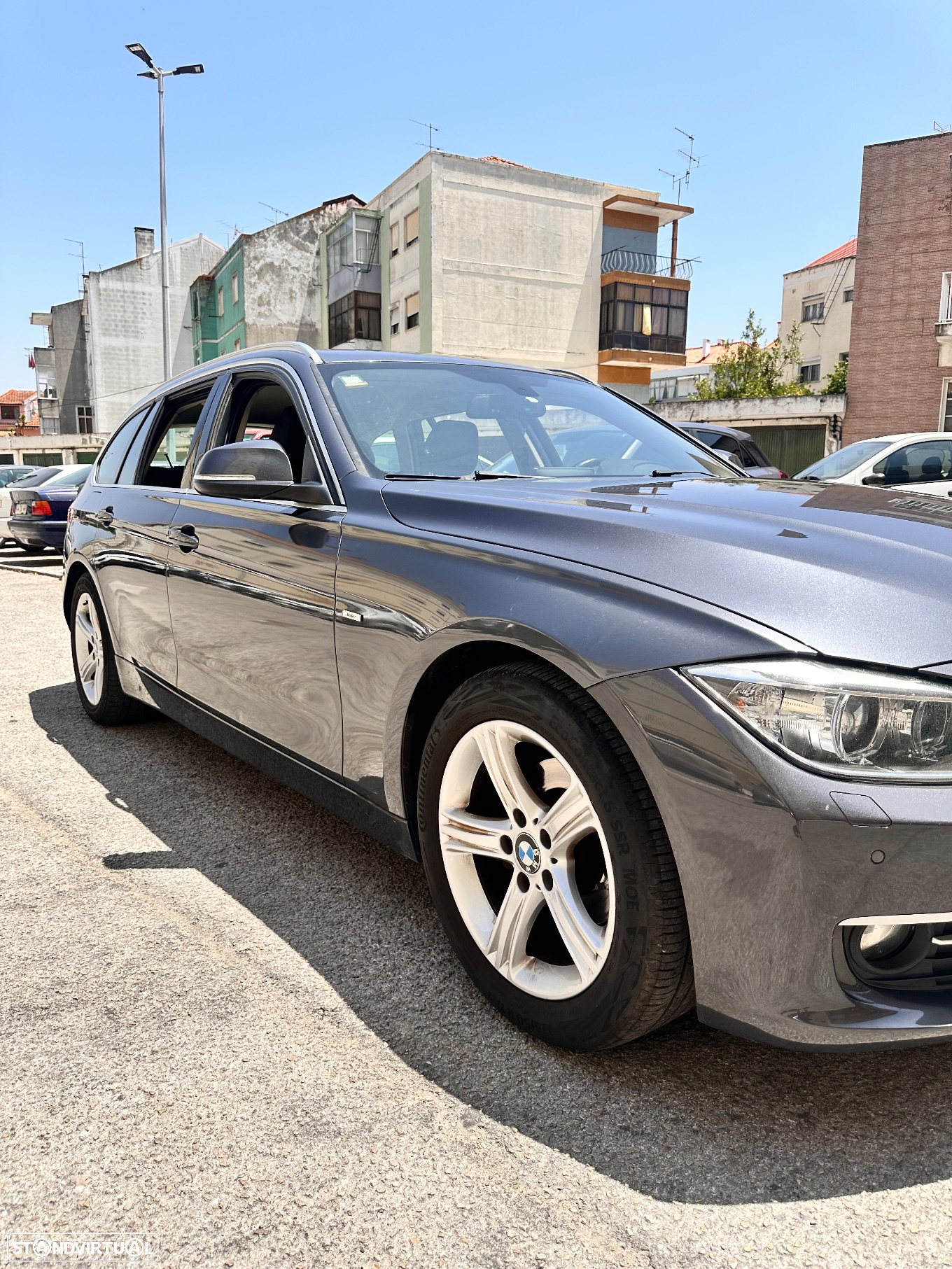 BMW 318 d Touring Aut. Modern Line - 4