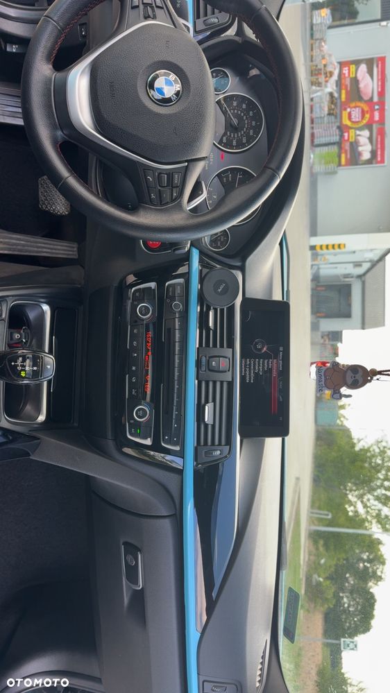 BMW Seria 3 328i Sport Line - 22