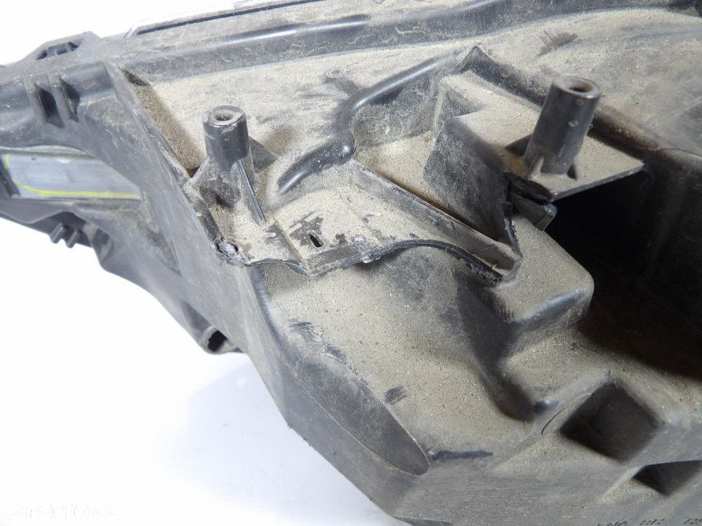 FORD FUSION II LIFT USA REFLEKTOR PRAWY XENON HS73-13E014-AF - 4