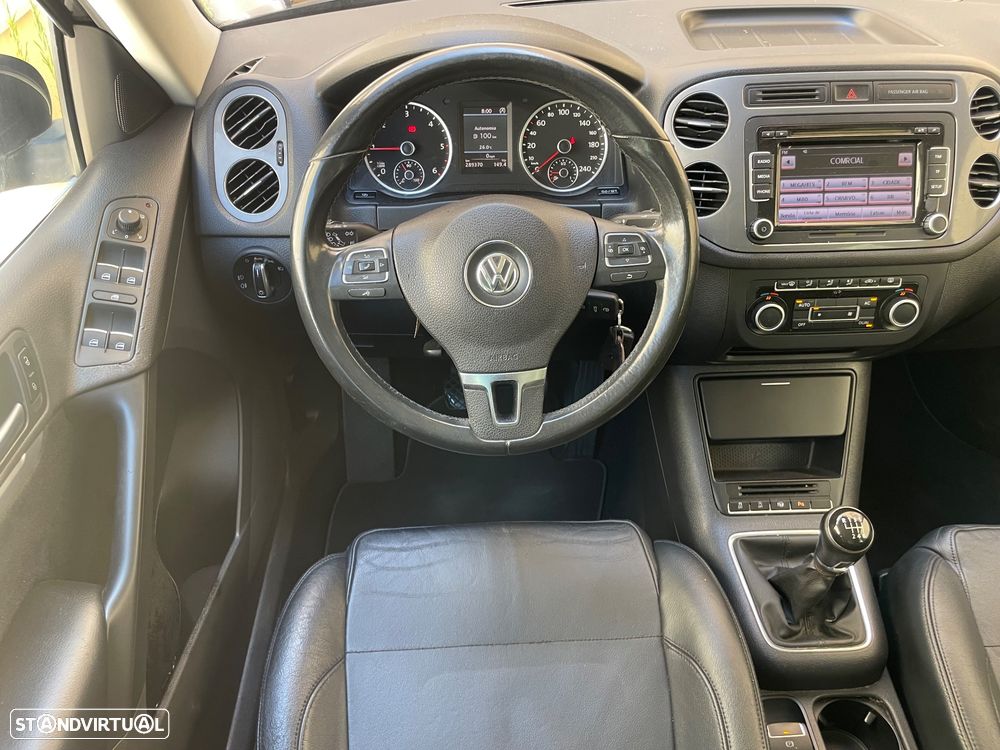 VW Tiguan 2.0 TDi Sport BlueMotion - 14