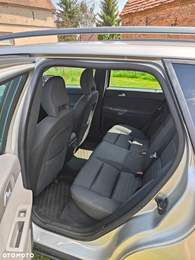 Volvo V50 2.0D - 9