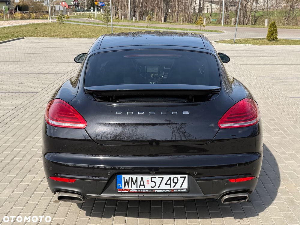 Porsche Panamera Platinum Edition - 6
