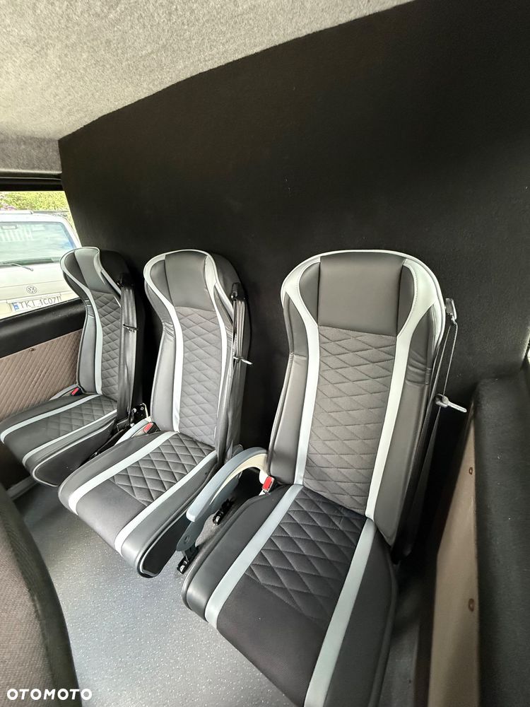 Dodge Ram promaster 1500 - 13