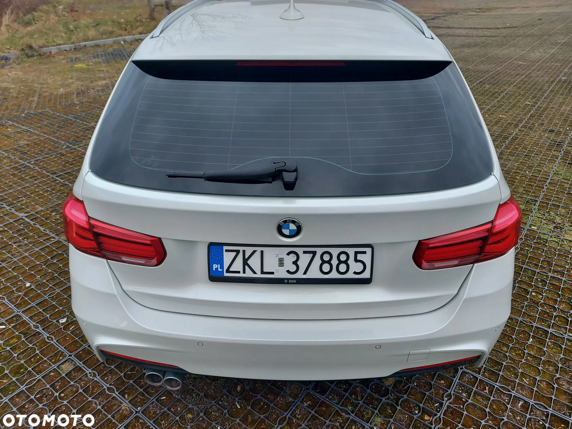 BMW Seria 3 320d Touring M Sport - 16