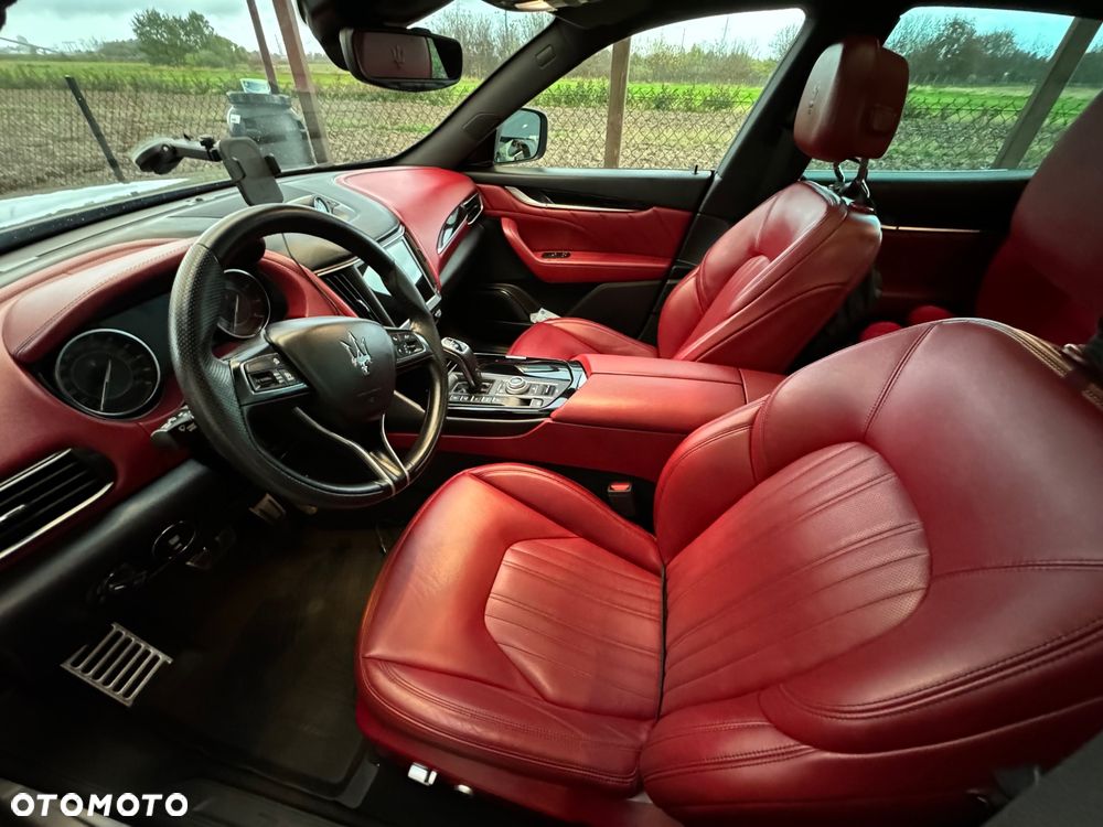 Maserati Levante Q4 GranSport - 19