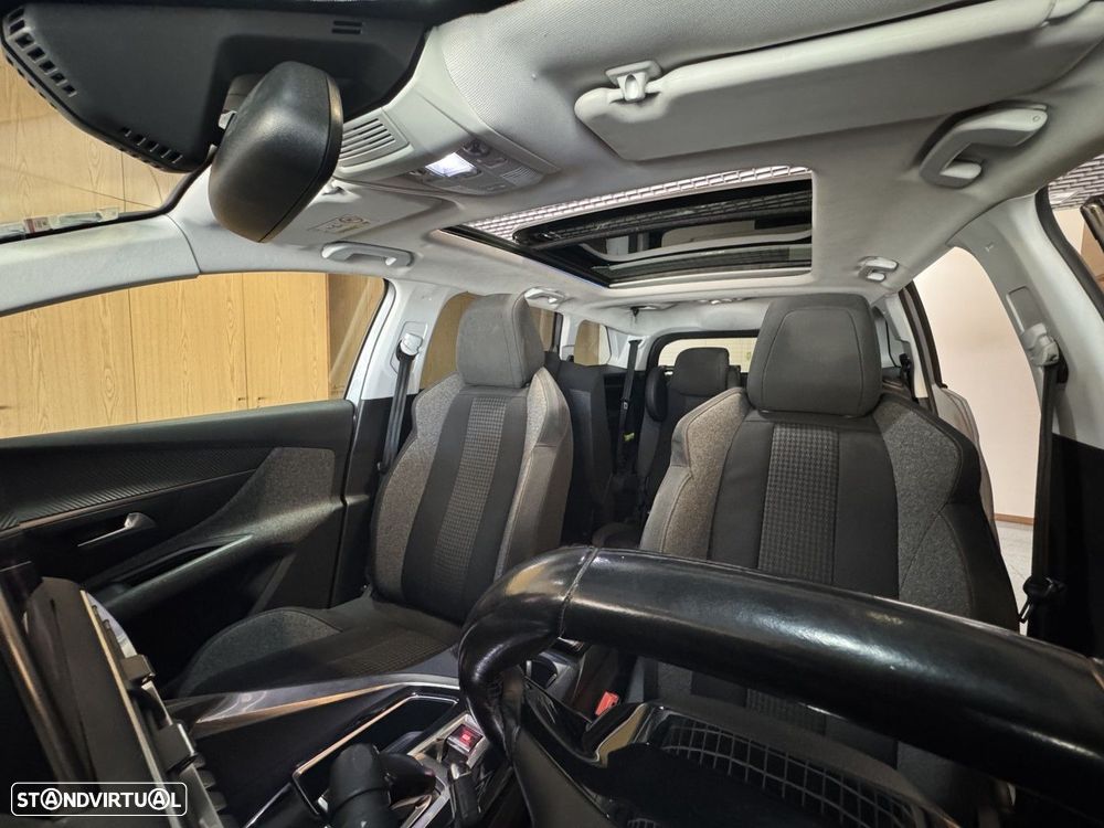 Peugeot 5008 1.5 BlueHDi Allure Pack EAT8 - 27