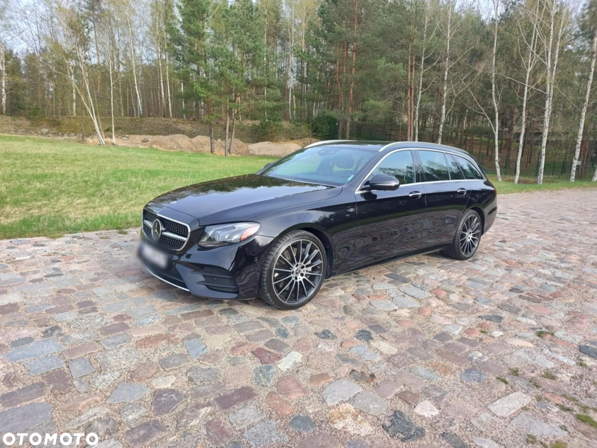 Mercedes-Benz Klasa E 400 4Matic T 9G-TRONIC AMG Line - 11