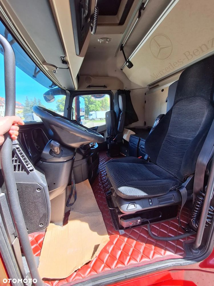 Mercedes-Benz ACTROS - 8