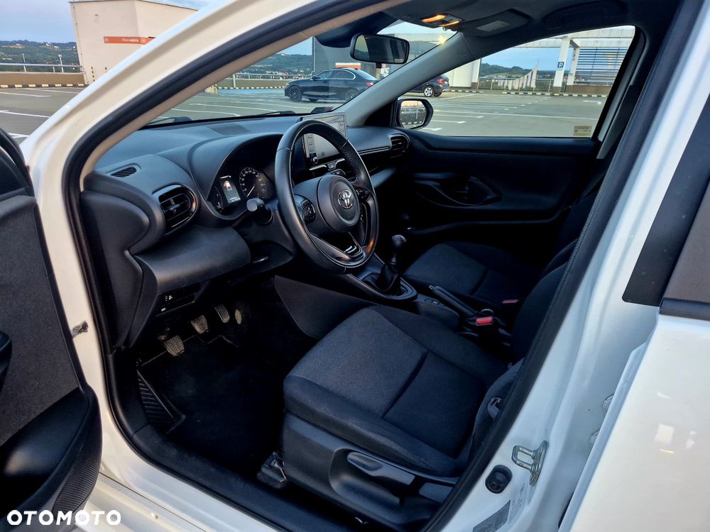 Toyota Yaris 1.0 Active - 11