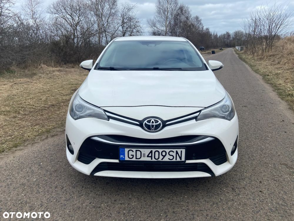 Toyota Avensis 2.0 D-4D Premium - 10