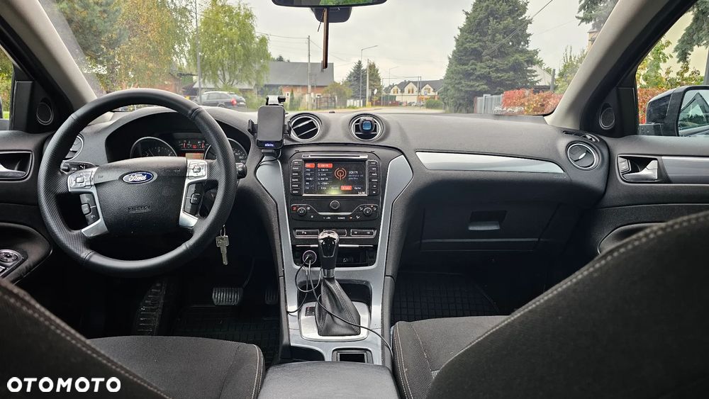 Ford Mondeo - 8