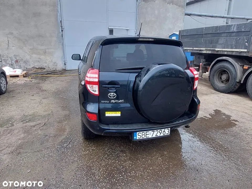 Toyota RAV4 2.0 VVT-i Premium - 10