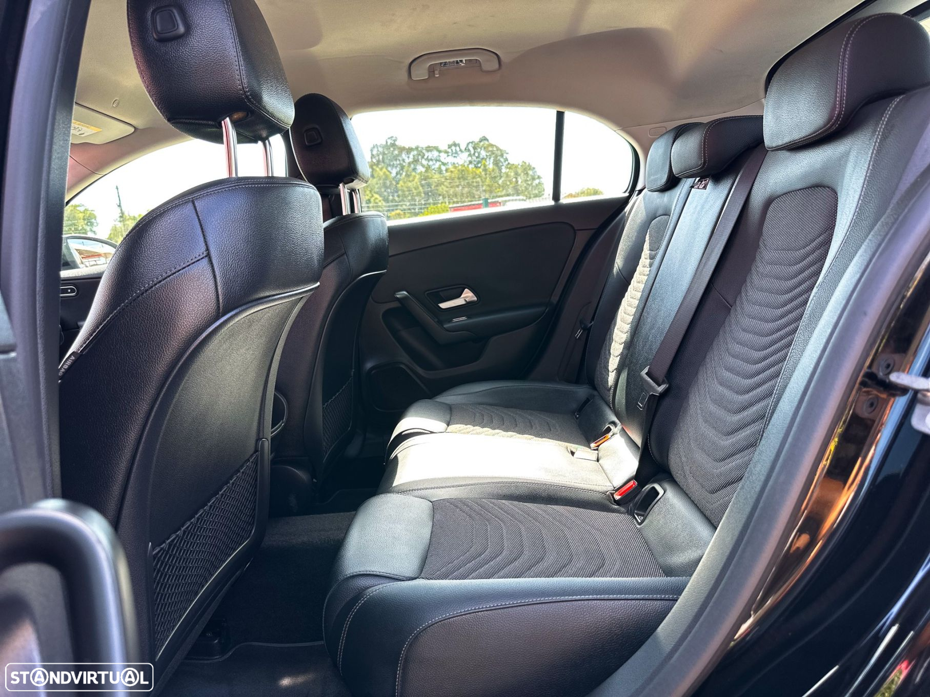 Mercedes-Benz A 250 e Style Plus - 16