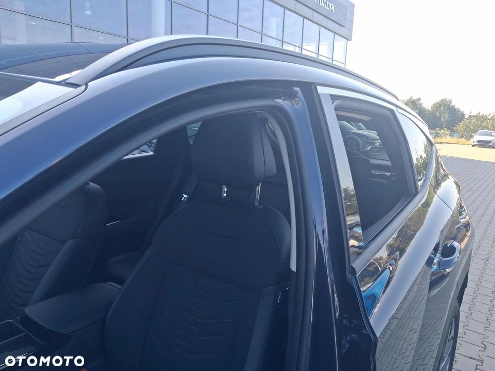 Hyundai Tucson 1.6 T-GDi HEV Executive 2WD - 11