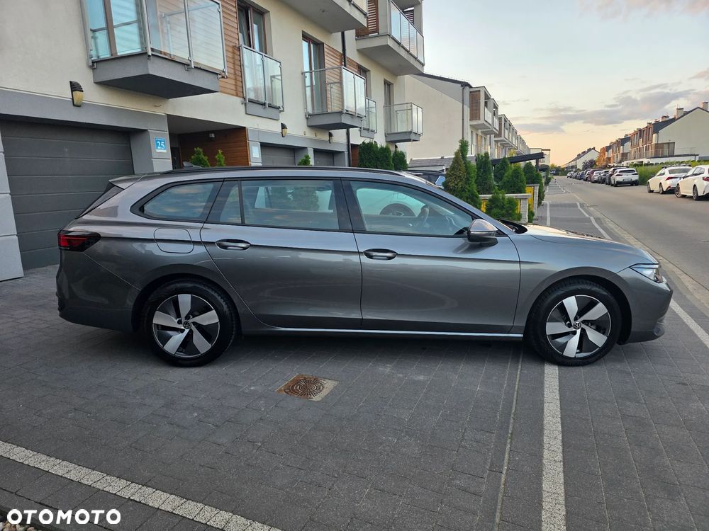 Volkswagen Passat - 9